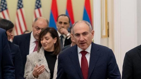 Armenia's Pashinyan Wins Narrow Majority, Peace Deal Stalls